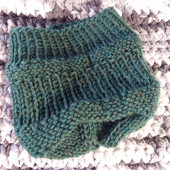 Kids' Winter Hat - Picture 2 of 2